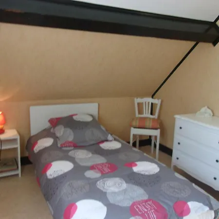 Ferienhaus , 4 Pieces, 5 Personnes - Fr-1-489-321 Avrilly (Allier)